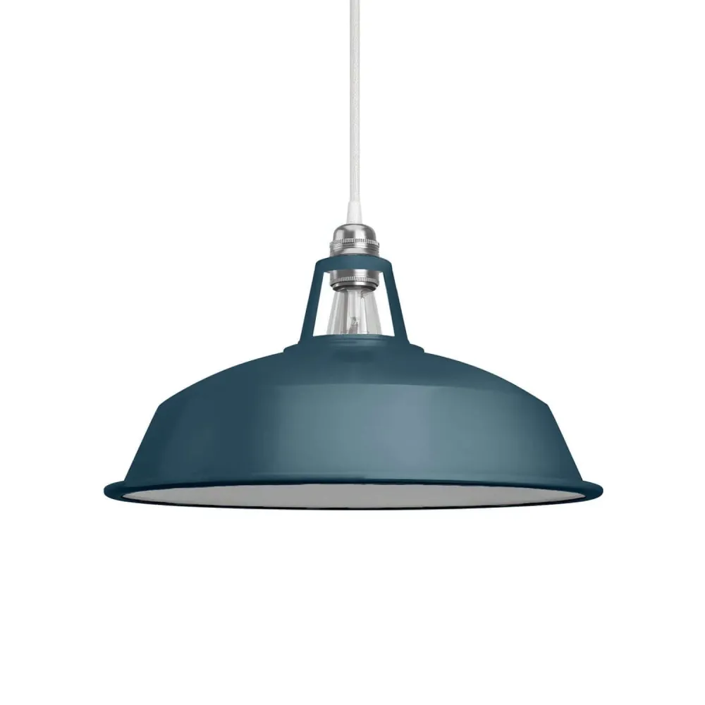 Abajur Harbour em metal esmaltado com encaixe E27, diâmetro 38 cm - Azul petróleo