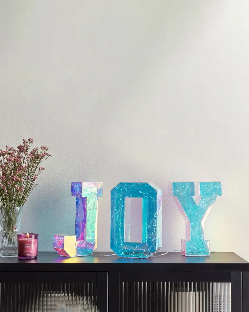 Decoração LED com letras várias cores CASTOR