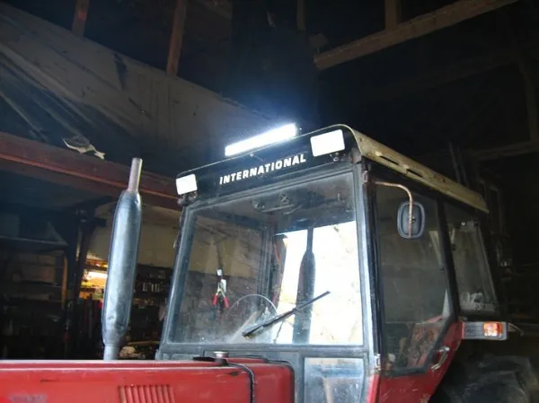 Luz de trabalho LED Berger & Schröter 72 W, 4600 lúmens, 20197