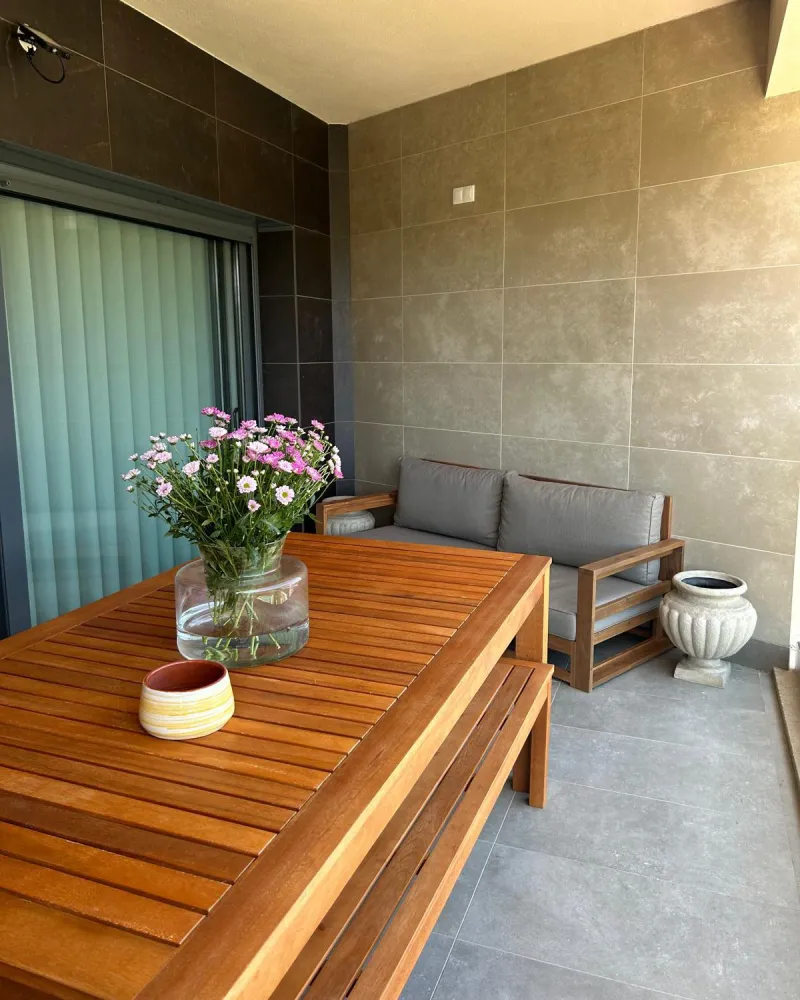 Eucalyptus Garden Dining Table 190 x 105 cm Light Wood MONSANO