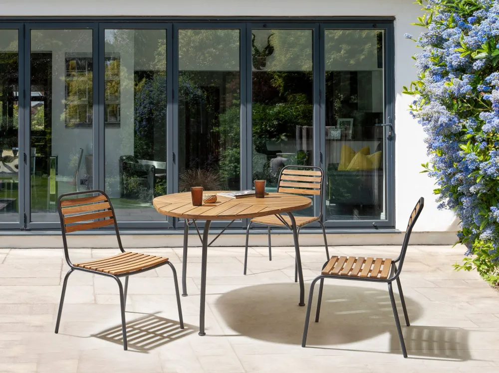 Acacia Garden Dining Table 103 x 106 cm Light Wood VARENNA