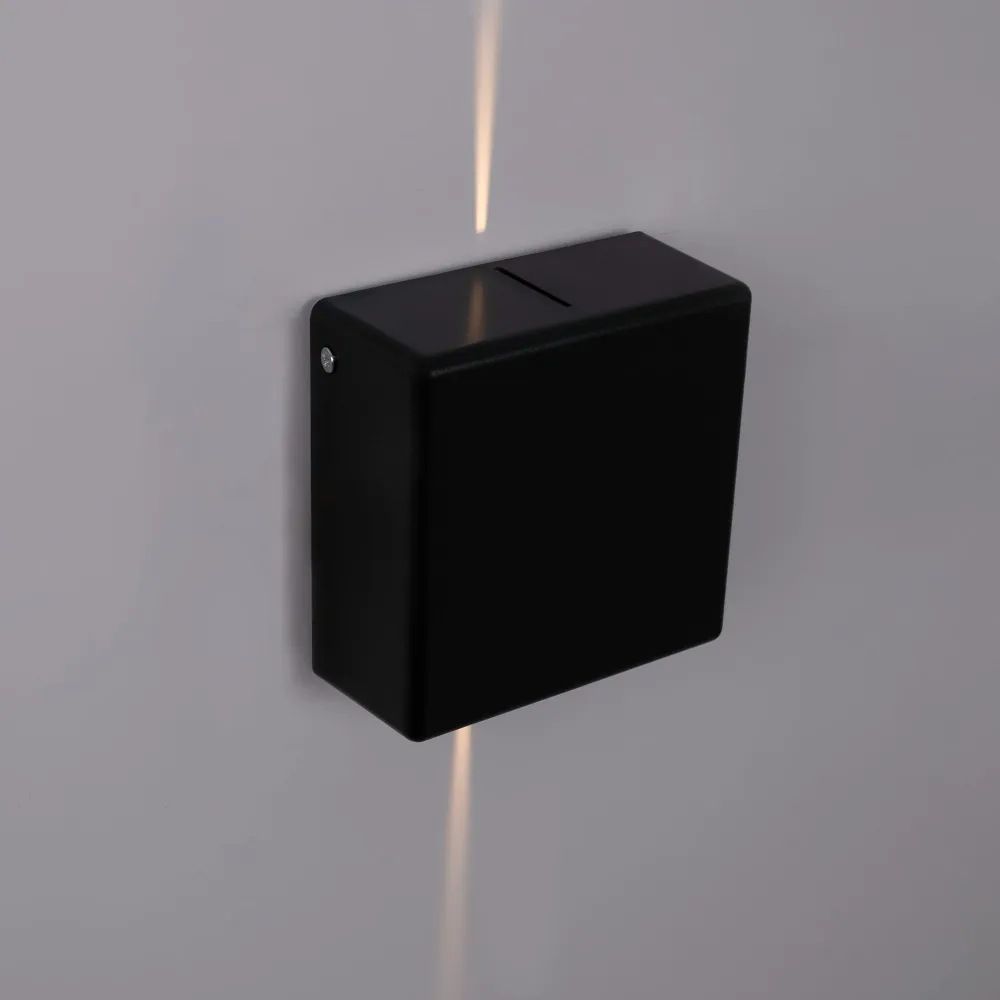 Aplique de parede quadrado LED para exterior "Karen 2" - 3W - IP54 - Saída de luz dupla face