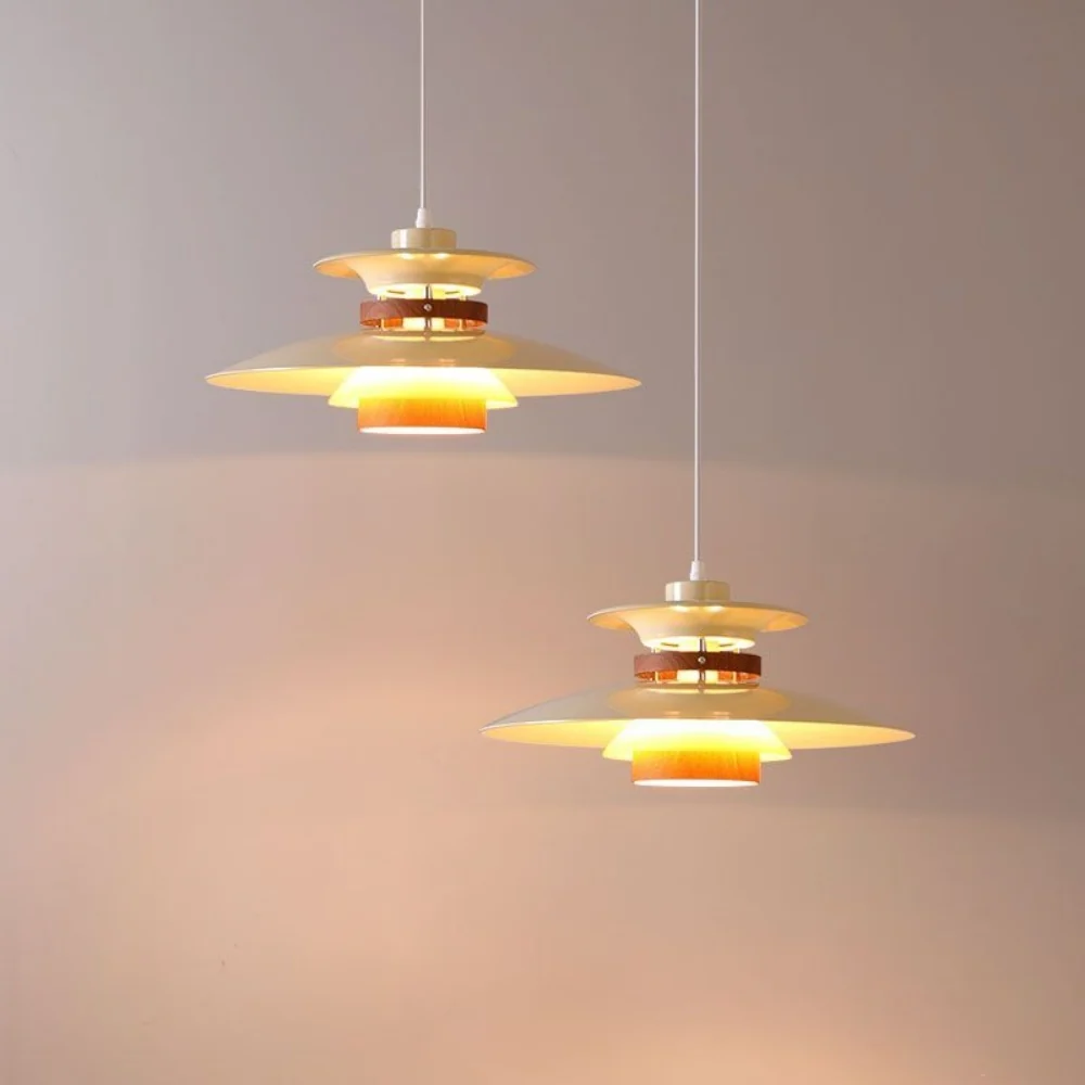 Candeeiro de Teto Multicamadas de Metal Valindra Morandi At Ease Home Life