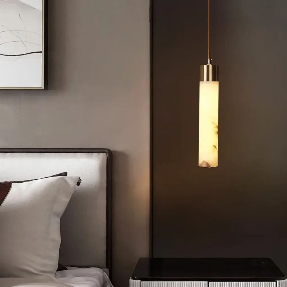Ismara Lâmpada Suspensa Vertical Branca em Latão Alabastro At Ease Home Life