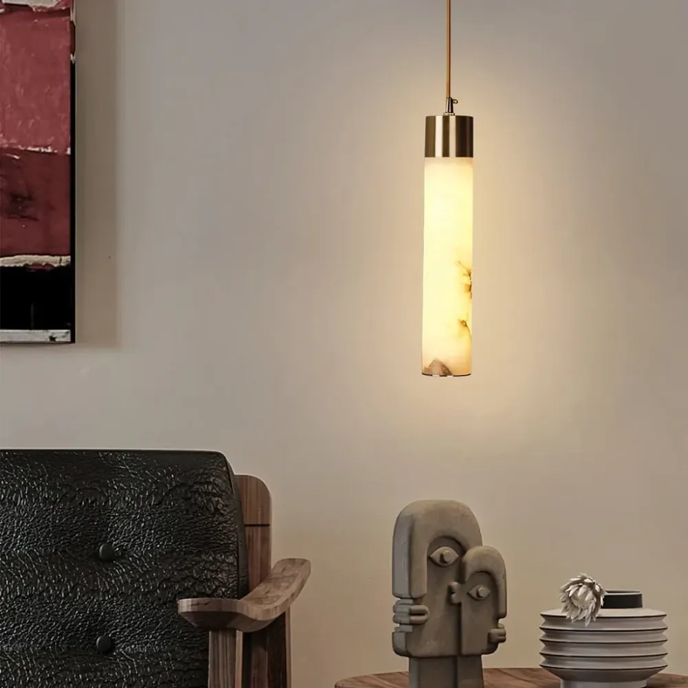 Ismara Lâmpada Suspensa Vertical Branca em Latão Alabastro At Ease Home Life