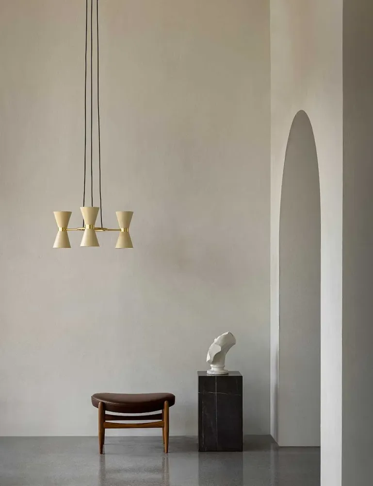 COLLECTOR CHANDELIER, 3 AUDO