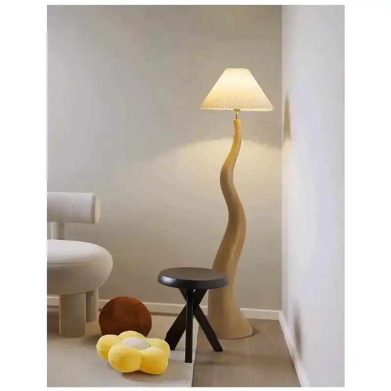 Candeeiro de Chão em Cerâmica Minimalista Marlene Bruine