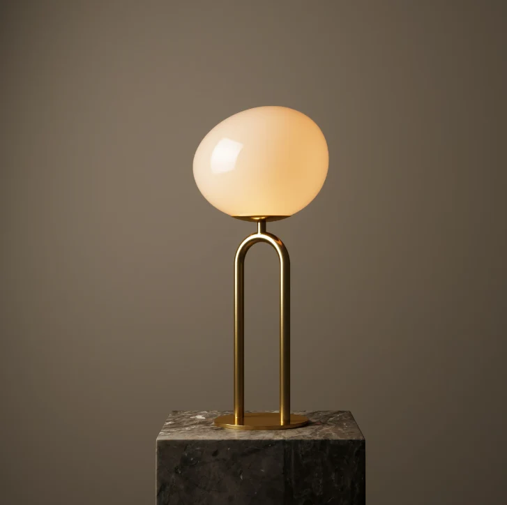 Candeeiro de mesa dourado Nordlux Shapes