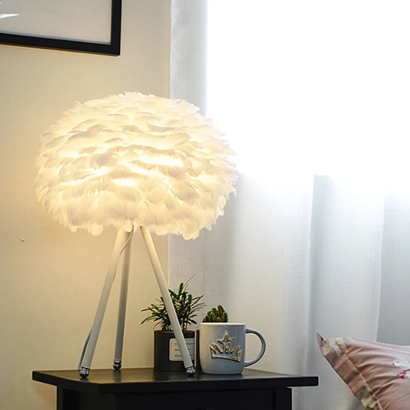 Candeeiro de Mesa Elegante com Molas - Candeeiro Moderno em Branco