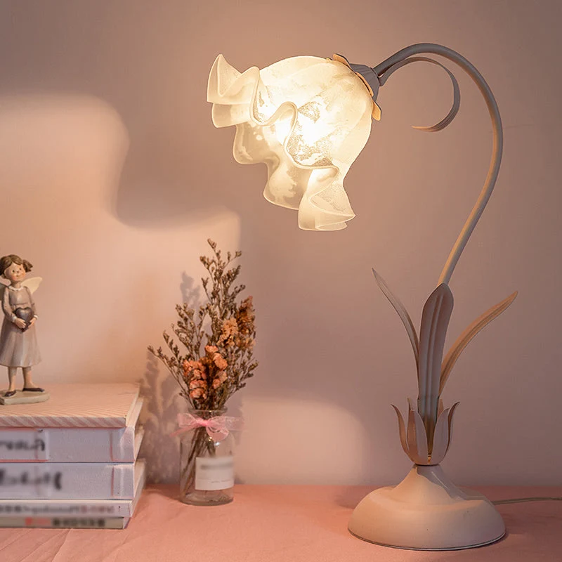 Candeeiro de Mesa Lírio Rosa - Jardim Coreano Vidro Opala Luminária Ambiente