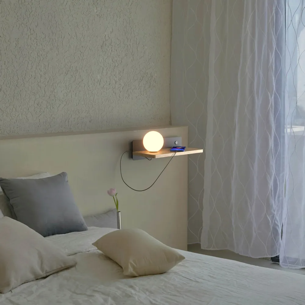 Candeeiro de parede bola de cristal com porta USB "Nonna" - G9
