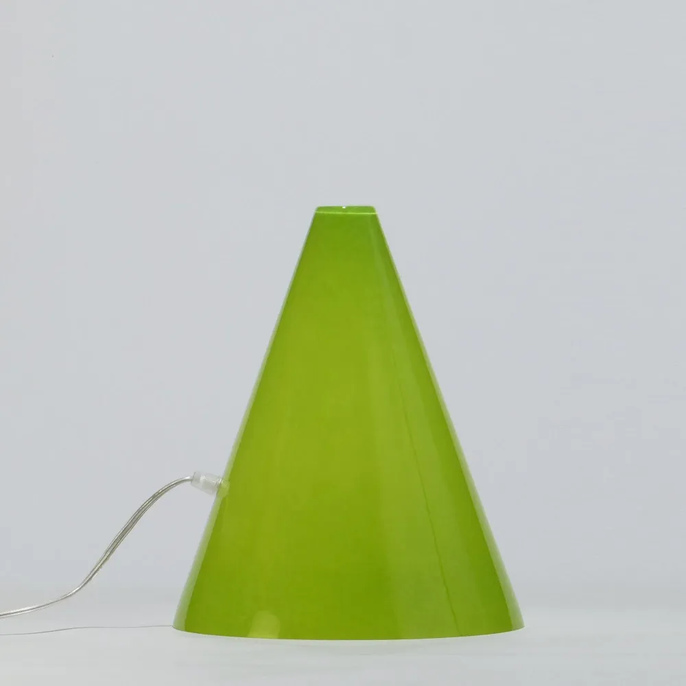 Candeeiro de mesa GEOMETRIC Cone Verde GLASSCOR | Hand·Blown glass Store