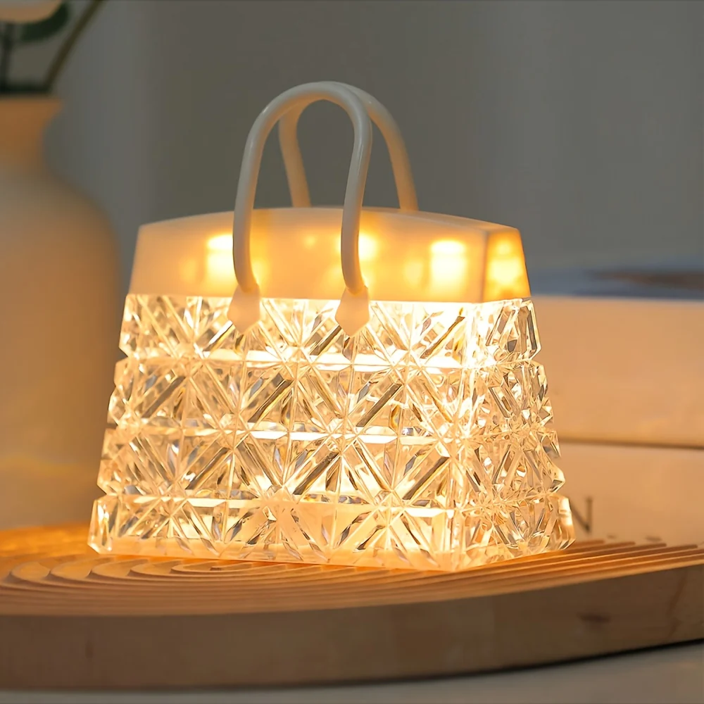 GlowSquare - Candeeiro de Mesa LED Elegante com Acabamento Moderno Polido