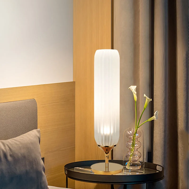 GoldCyl - Candeeiro de Mesa LED Moderno com Abajur de Vidro Riscado