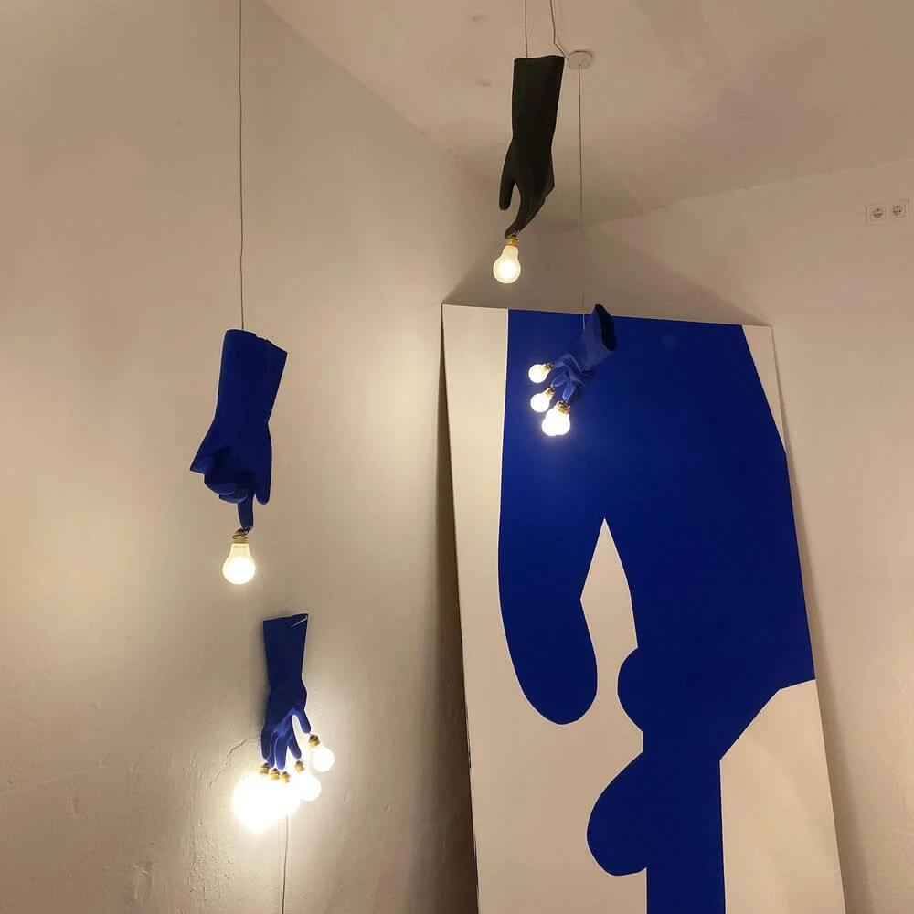 Ingo Maurer Led Wall Lamp Luzzy na parede de borracha Blue Blue