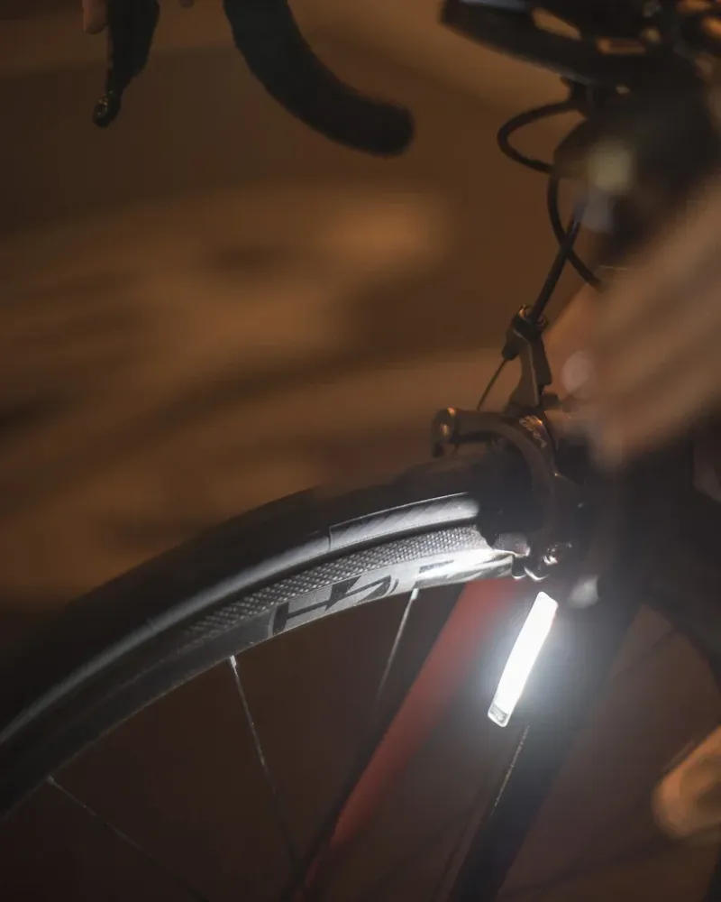 KNOG PLUS TWINPACK 40/20 Lumens Luz dianteira e traseira Preta