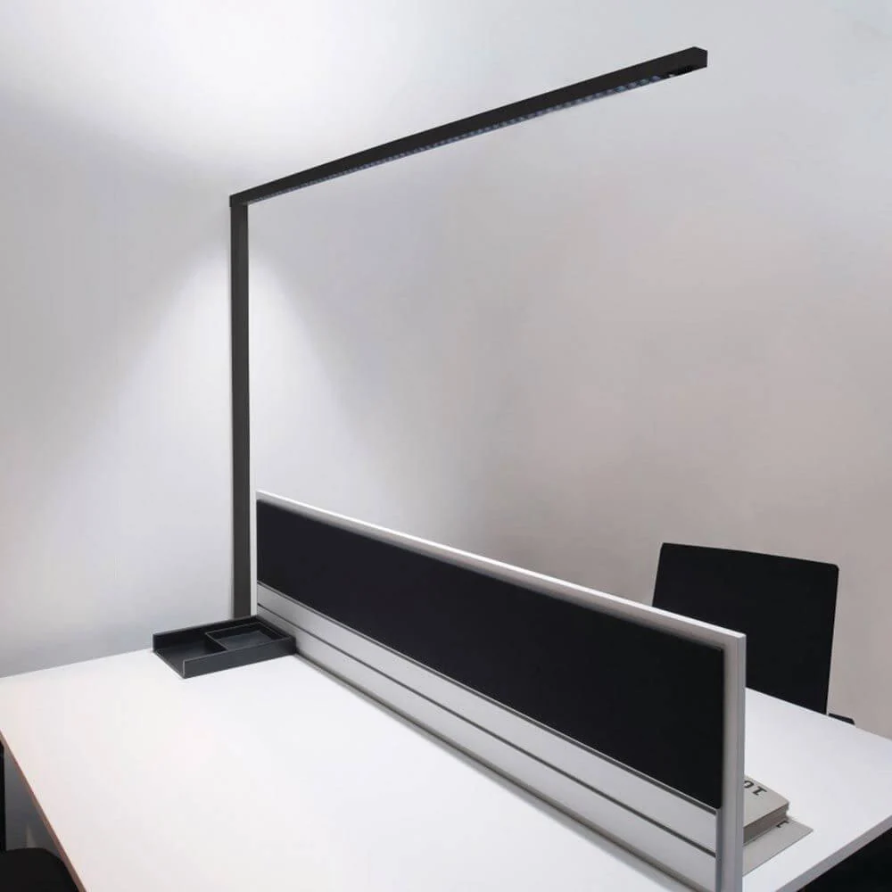 Lente Single Office Floor Lamp 6100lm Black Dimmable