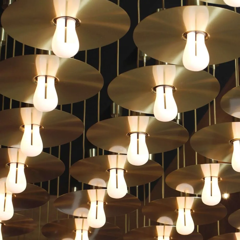 Lâmpada LED Plumen 002