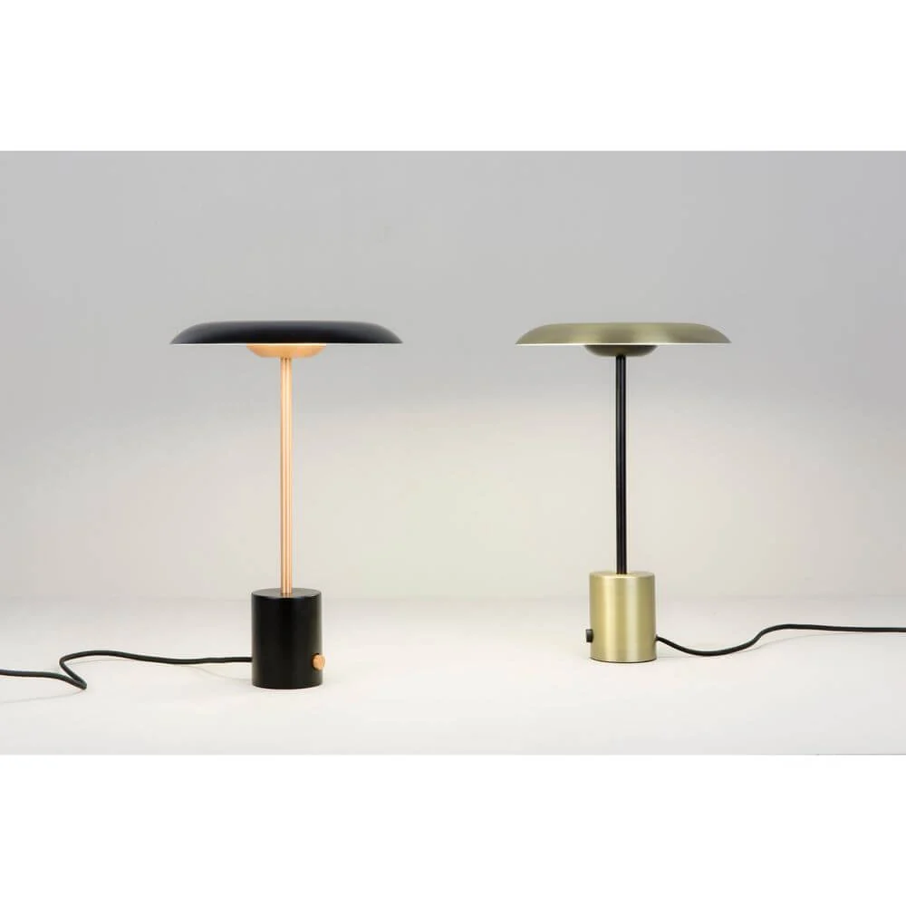 Lâmpada de mesa LED Hoshi de cor ouro, preto