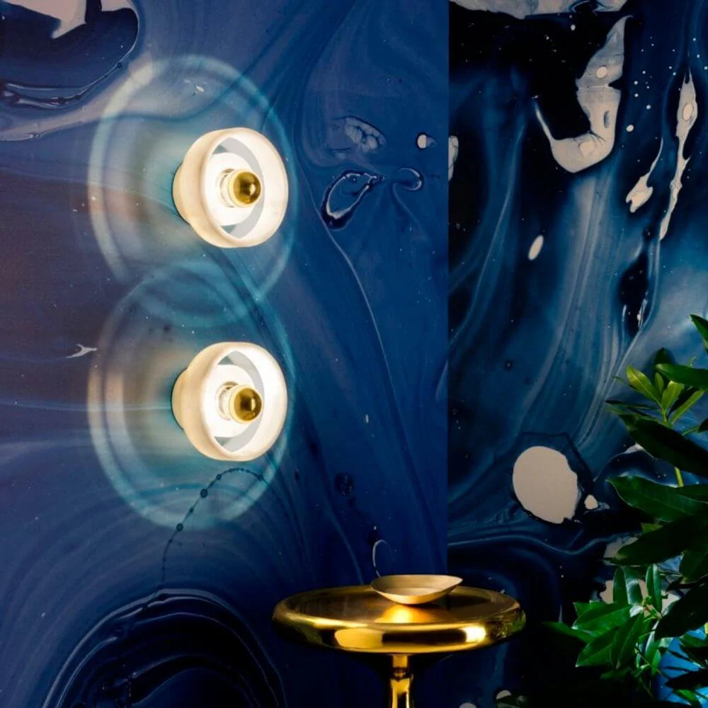 Lâmpada de parede de pedra Tom Dixon feita de mármore