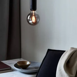 Lâmpada pendente Noti E27 Black