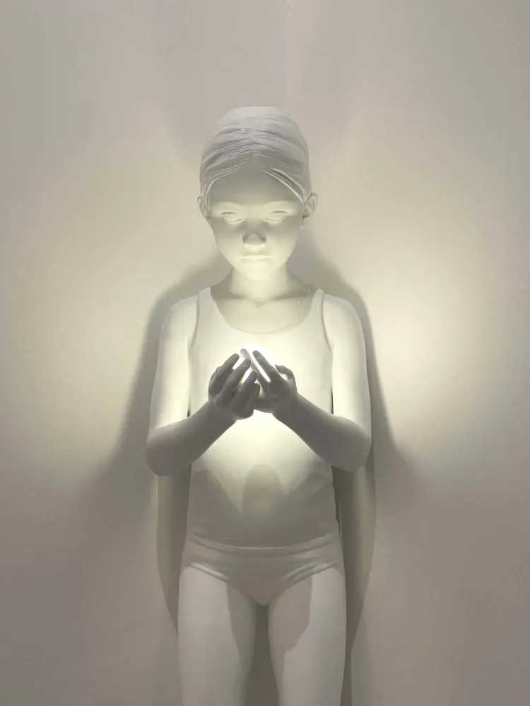 Luminária de pé LED dimmável Inner Glow da Seletti em resina