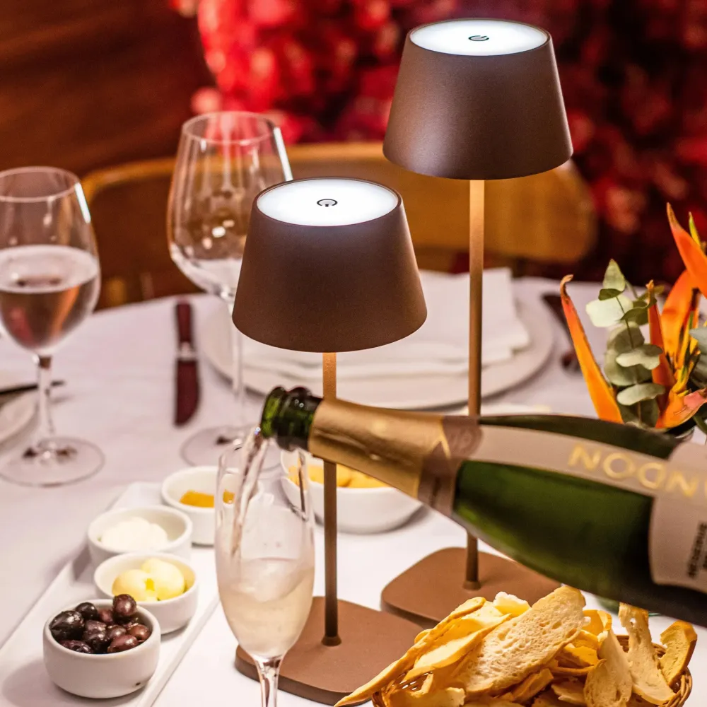 Luminária Portátil de Mesa Corten Marcella