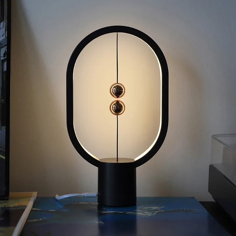 Luz Brilhante - Candeeiro de Mesa LED Versátil e Elegante
