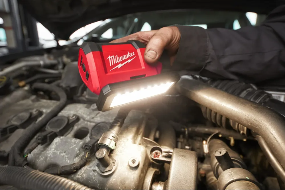 Luz de área giratória PAL-0 Milwaukee M12
