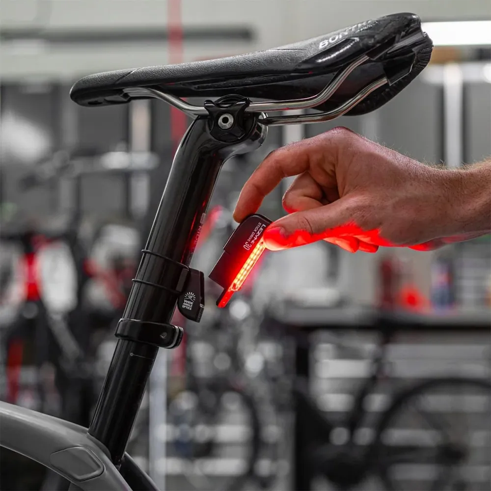 Luz traseira LEZYNE KTV STICK DRIVE Preto