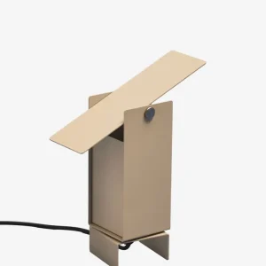 PIVOTING TABLE LAMP Moebe