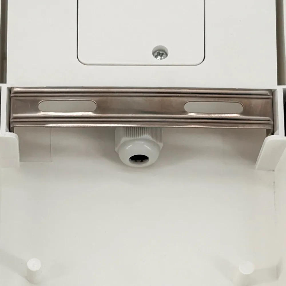 Plafon LED exterior ovalado com sensor PIR - 15W - CCT - IP65