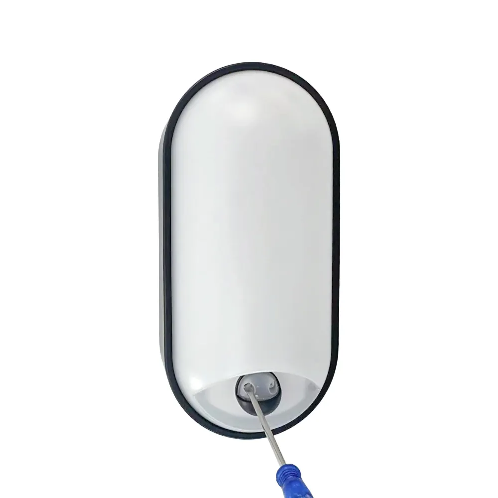 Plafon LED exterior ovalado com sensor PIR - 15W - CCT - IP65