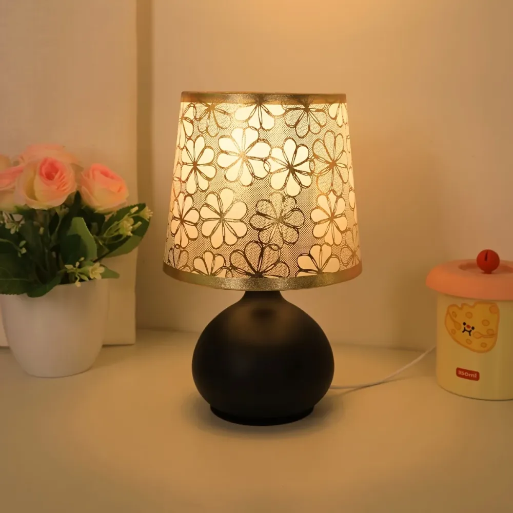 RetroLamp - Candeeiro de Mesa Moderno Escandinavo em Tecido Base Metálica USB