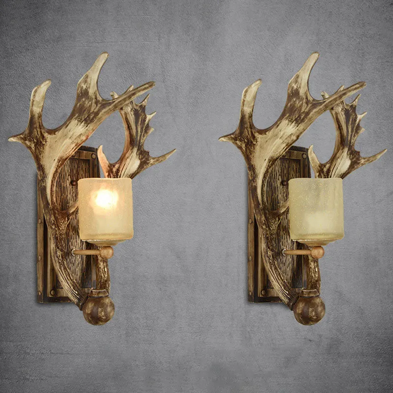 RusticAntler - Candeeiro de Parede Rústico com Uma Lâmpada