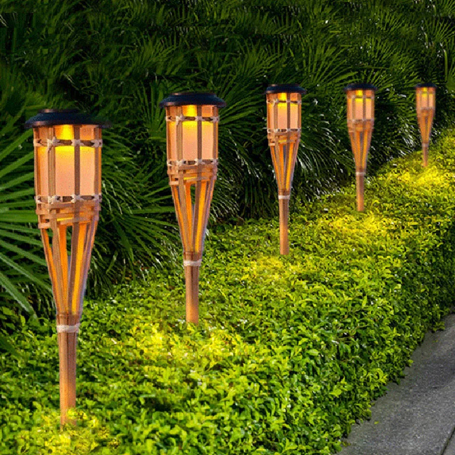 SolarGlow - Tochas Solares de Bambu – Iluminação LED Resistente ao Tempo para Jardim e Terraço