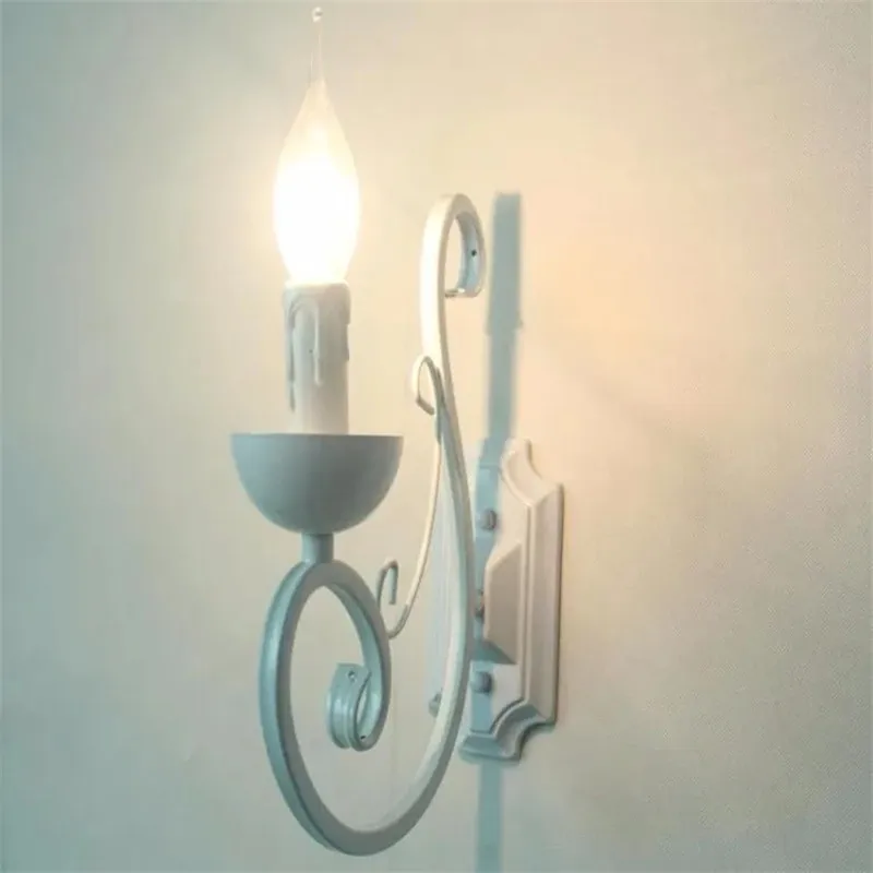 VintageGlow - Candeeiro de Parede em Metal Branco com Luz de Vela E14