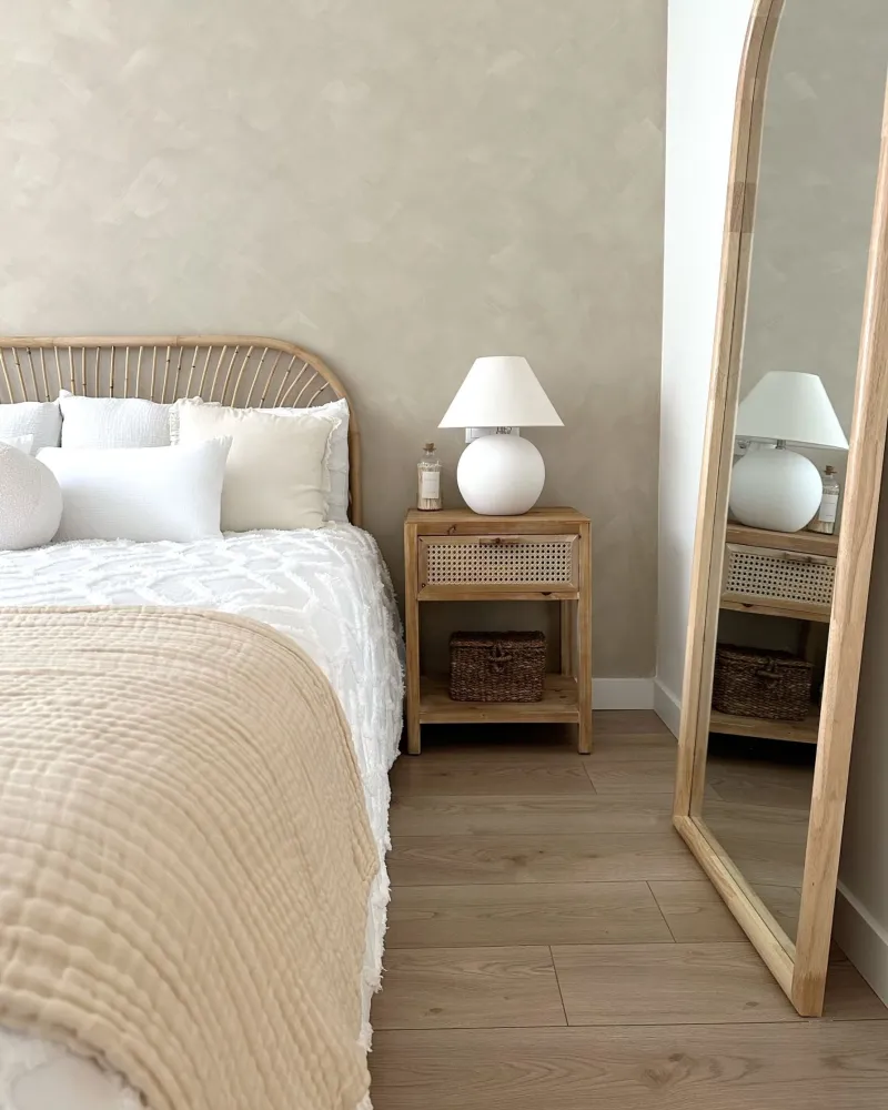 Ceramic Table Lamp White LIMIA