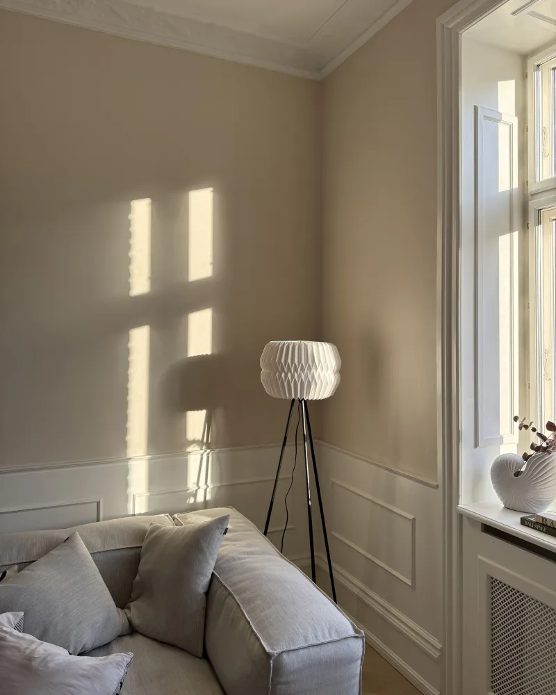 Candeeiro de pé branco HUNTER para Quarto