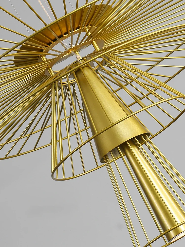 Lustre Premium Suspended/majestic luminaire