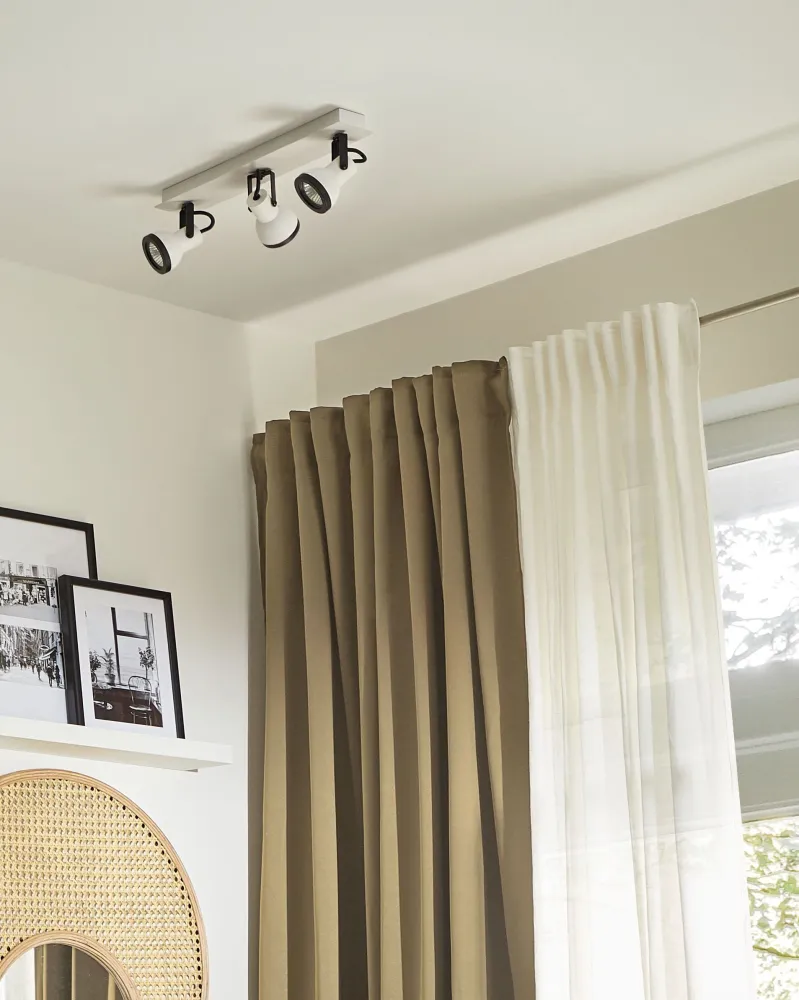 3 Light Spotlight Metal Bar Marfim and Black BARO